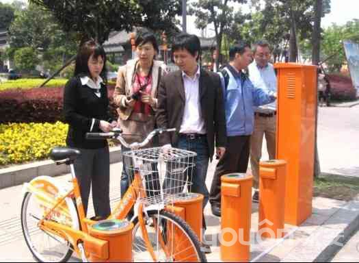 台北市相关部门来常熟考察公共自行车项目