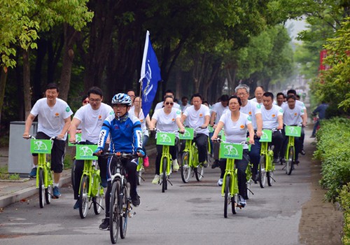 句容公共自行车与句容地税人携手共筑低碳梦