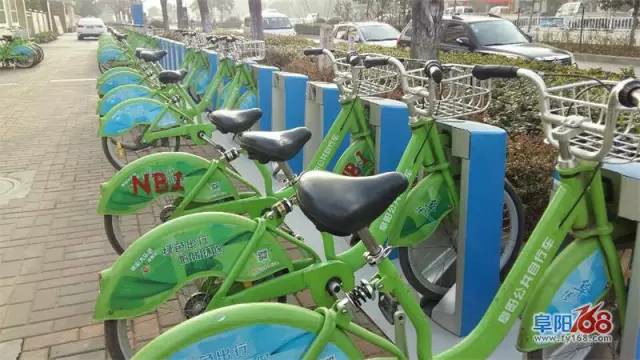 别给“小绿”添纹身，公共设施靠大家